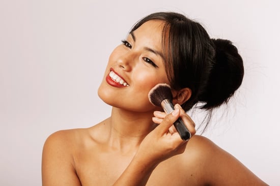 CÓMO LIMPIAR BROCHAS MAQUILLAJE  Limpieza y cuidado de tus brochas de  maquillaje: consejos para mantenerlas impecables